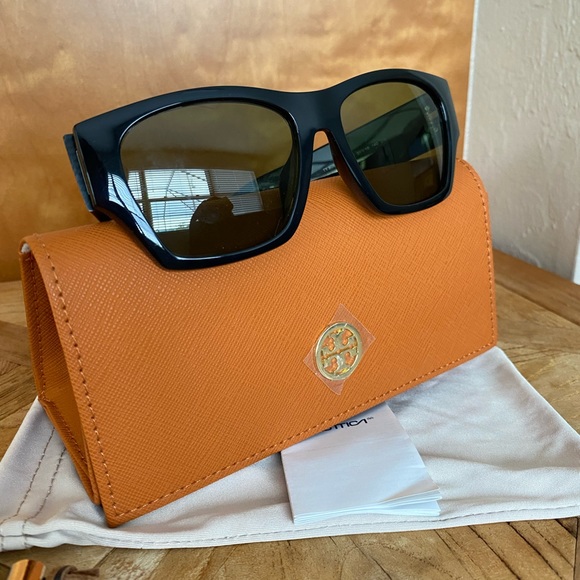 😎Authentic Tory Buch TY 9068 Sunglasses 😎🕶️ - Picture 3 of 10